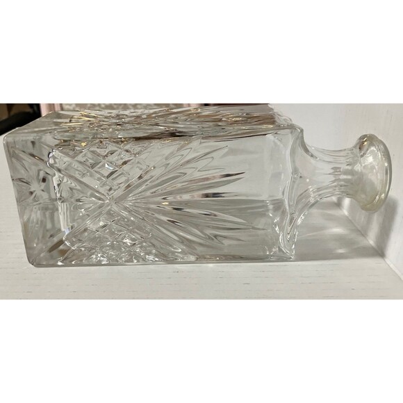 Dublin Crystal Whiskey Decanter 24oz no Stopper for liqueur or Water 9’x 4’ - Picture 15 of 16